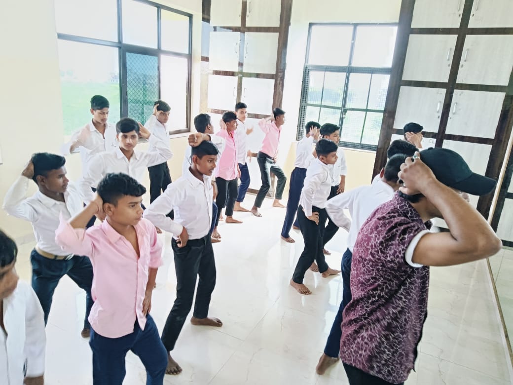 Dance (4)